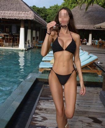 😘 Я живу в Москве и готова встретиться с тобой в уютной обстановке или приехать к тебе. 🌃
Мое фото впечатляет, и я уверена, что наше свидание будет полным сюрпризов и приятных открытий. Мои услуги разнообразны - я могу стать твоей страстной любовницей, нежной подругой или провести с тобой незабываемую ночь. 💋
Моя красота и умение удовлетворить тебя оставили много довольных клиентов. Некоторые из них отметили мою нежность, другие - мои массажные навыки, а кто-то вспоминает нашу встречу как лучший опыт в его жизни. Ты можешь прочитать некоторые отзывы обо мне ниже. 😉👇
Не упускай возможность попробовать то, о чем ты всегда мечтал! Сделай шаг к настоящему наслаждению и отправь мне сообщение прямо сейчас. Я жду тебя в Москве, готовая сделать твои фантазии реальностью. 💫🌟 Мила